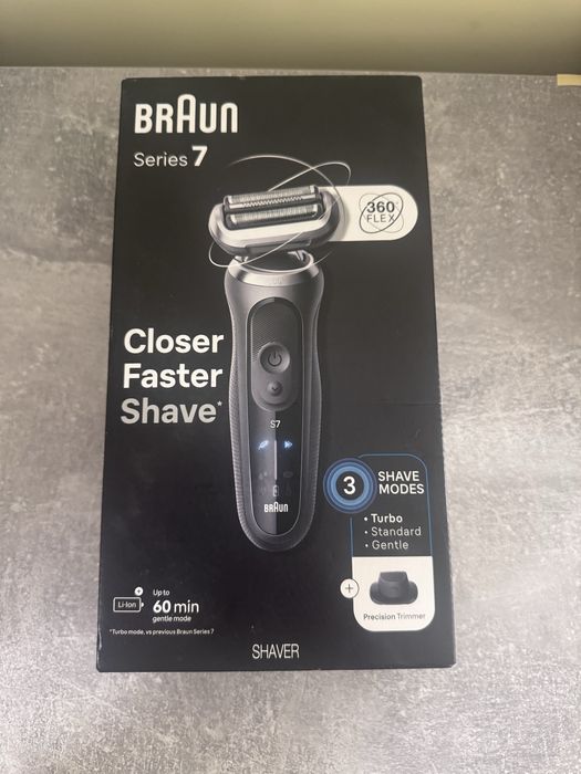 Бритва чоловіча Braun Series 7