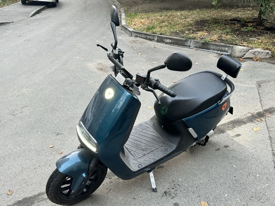Електроскутер Yadea g5