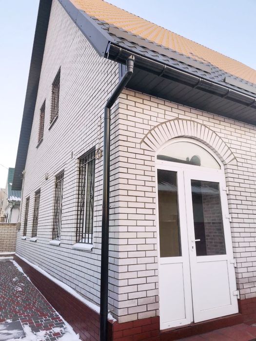 Продам 2 поверховий Новий будинок