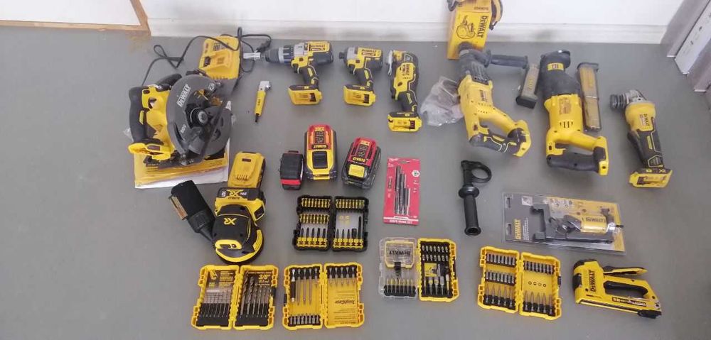 Набір інструментів DeWALT