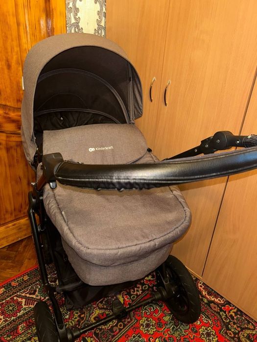 Продам коляску Kinderkraft 2в1 у відмінному стані