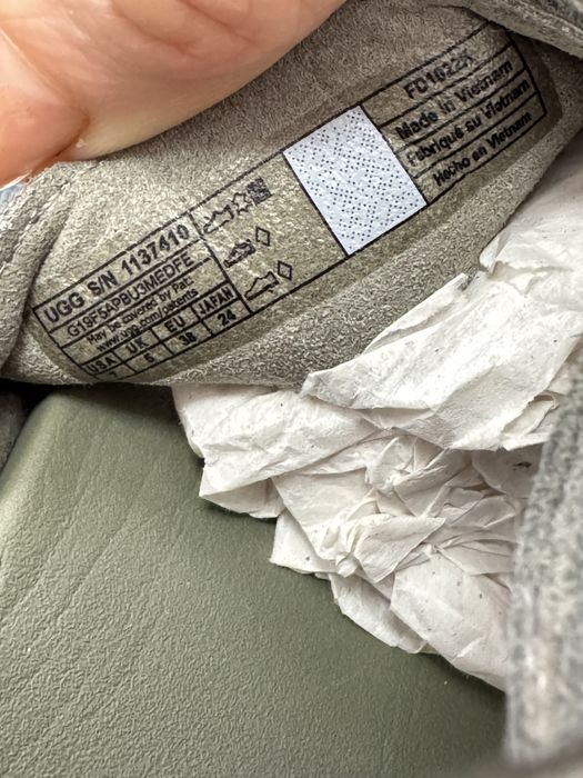 Сандалі босоніжки UGG ASHTON  38 ( 24) оригінал нові