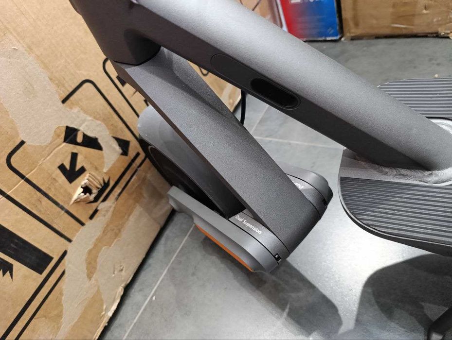 Електросамокат Xiaomi Electric Scooter 4 Ultra
