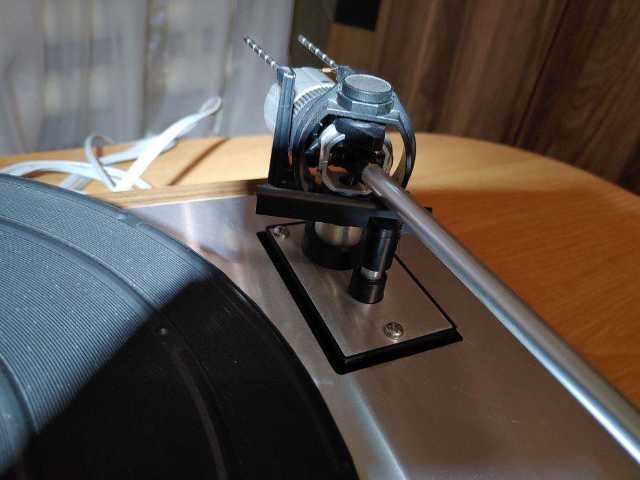 Проигровптель Torens TD-166