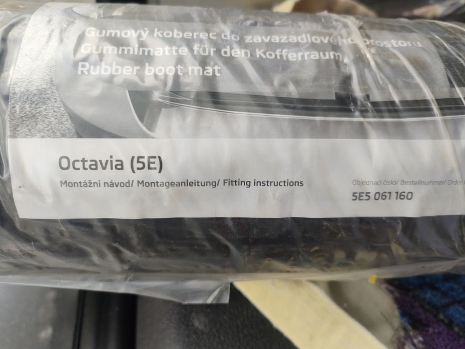 Wykładzina bagażnika mata octavia 3 NOWA sedan