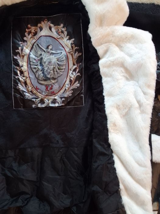 Новая зимняя женская курточка