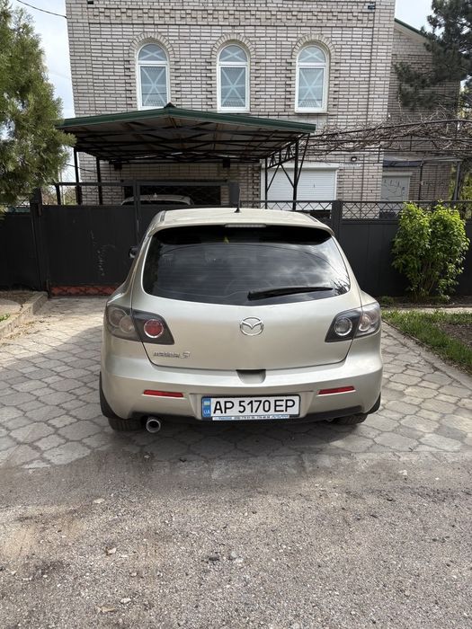 Продам автомобиль Мазда3