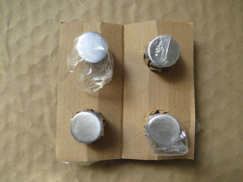 Ganchos (4) em aço inoxidável com autocolante (sem ter furar). NOVOS