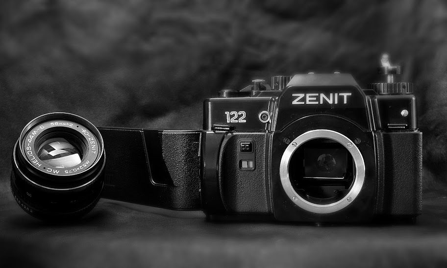 Фотоапарат «Зеніт-122»