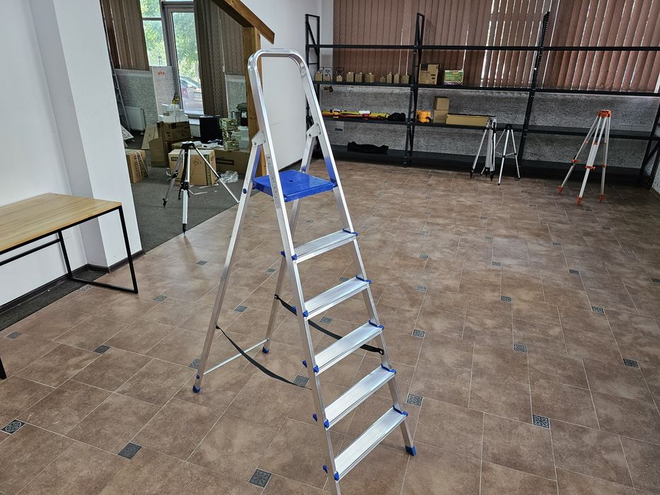 Стремянка до 200кг на 6 ступеней Алюминиевая Качественная Украина