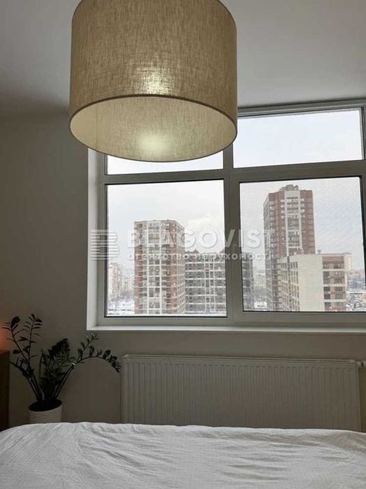 ЖК Варшавський Мікрорайон!2К/69м2 відмінний ремонт тепла зручна