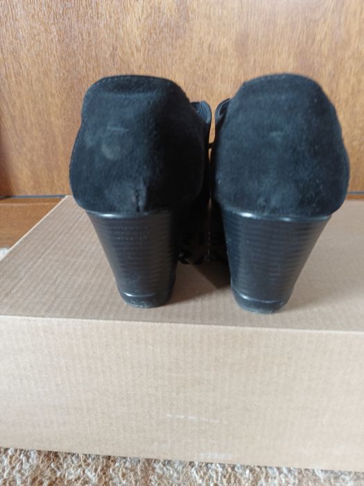 Туфлі замшеві жіночі