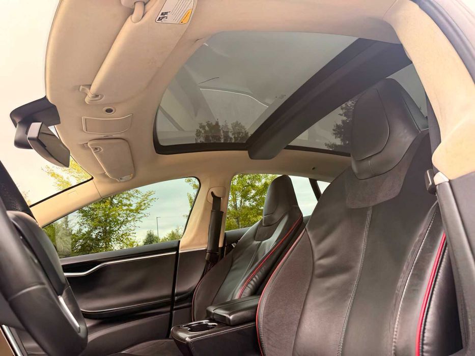 Tesla Model S Performance      2013