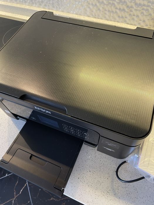 Кольоровий принтер Epson XP 4100 з комплектом фарб у картриджі. МФУ