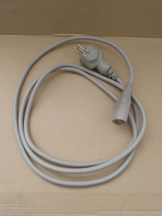 Cabo para ligação de computador