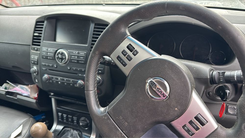 2010 Nissan Pathfinder  Tekna 2.5dci 190  Anglik kod silnika YD25DDTI