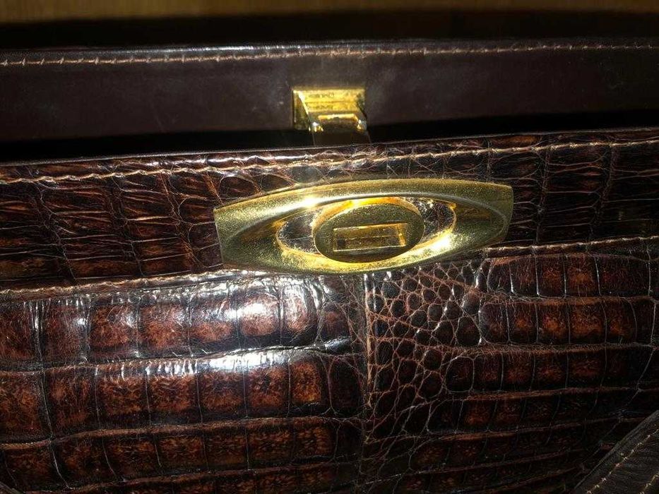 Carteira autêntica de crocodilo castanha