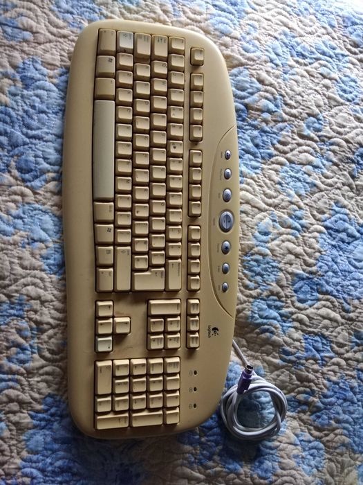 Lote de teclados para peças