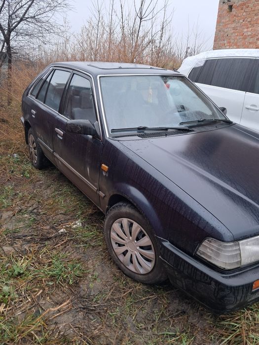 Продам мазда 323 1988 рік