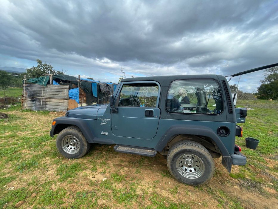 Jantes com pneumaticos para Jeep Wrangler TJ