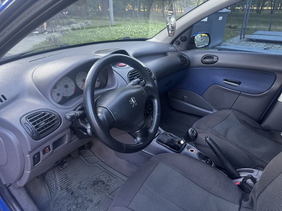 Peugeot 206 2003
