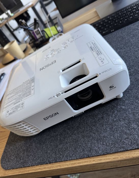 Projektor Epson EH-TW740 stan bdb
