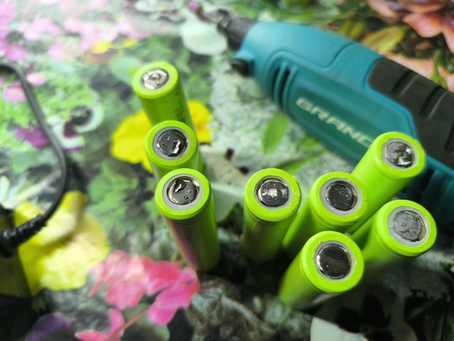 Перепаковка аккумуляторов инструмента.