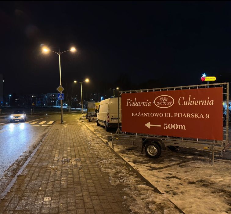 Przyczepa reklamowa wynajem Śląsk 4x2 m