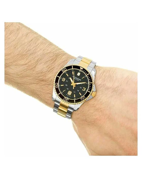 годинник VIKTORINOX Maverick Швейцарія