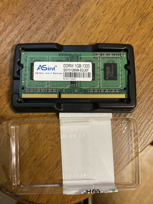 Модуль оперативної пам'яті ASint™ DDRIII 1GB-1333 SSY3128M8-EDJEF