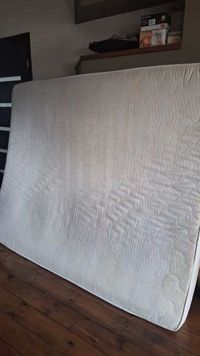 Materac na duże łóżko 160x200