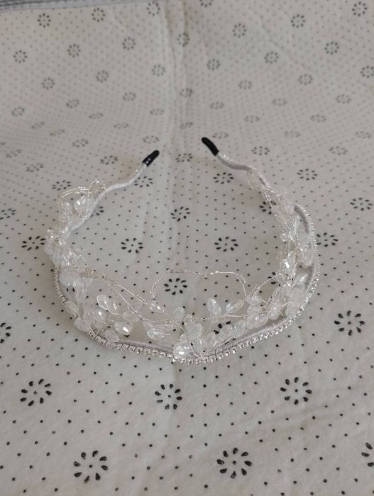 Wianek ślubny lub jako opaska ślubna