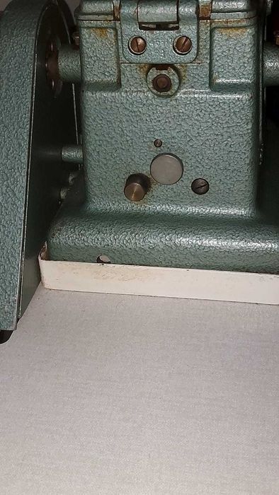 Maquina de costura para  calçado marca  Strobel