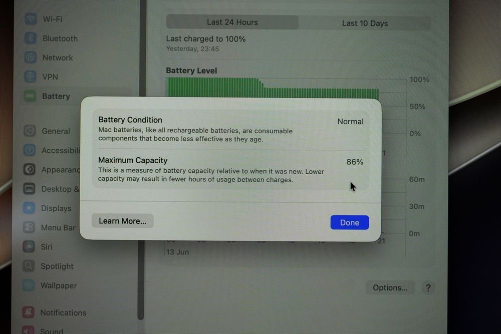 Macbook Air M1 8/256 - stan BDB + akcesoria