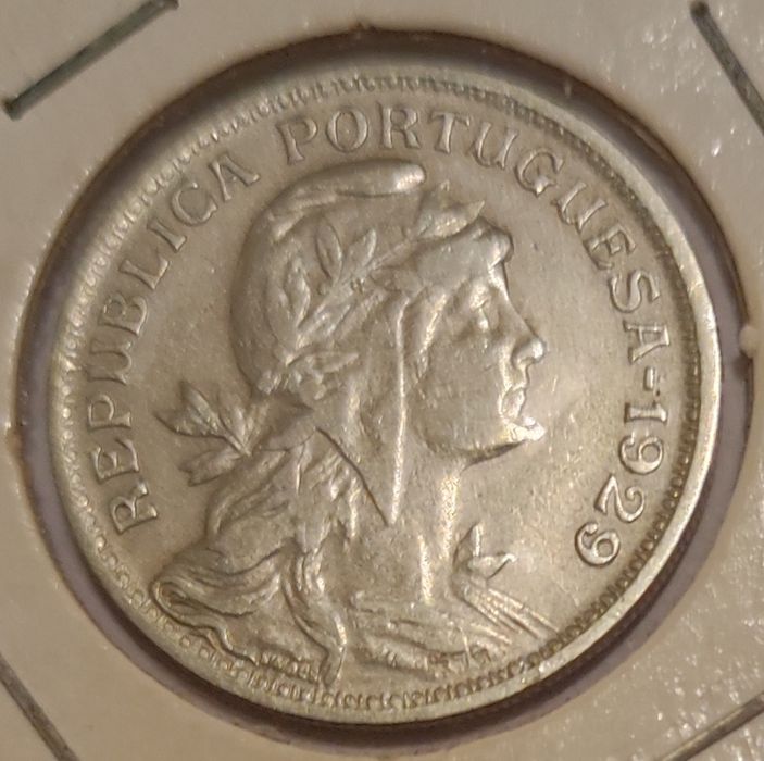 Moedas república 50 centavos 
50 centavos
10 escudos 1954 - 12,50