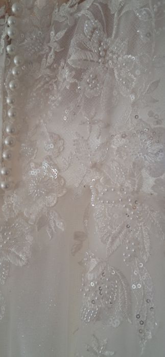 Suknia ślubna litera A