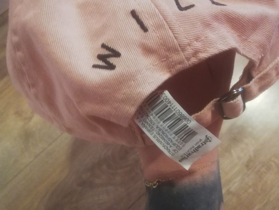 Czapeczka pudrowy róż Stradivarius
