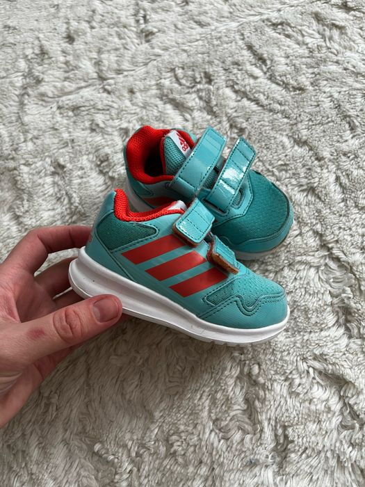 Кросівки на 19 розмір 12.5 см устілку