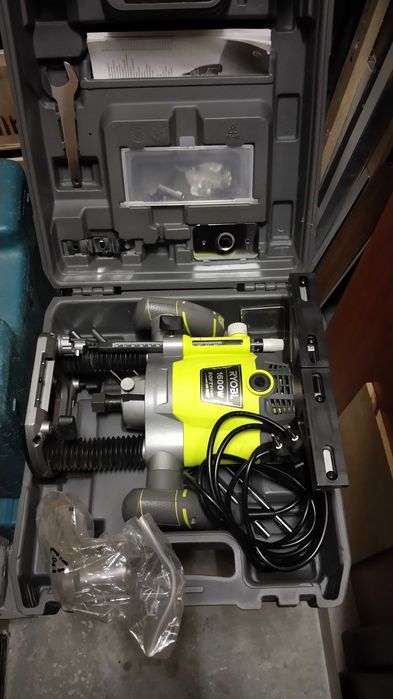 фрезер ryobi rrt1600