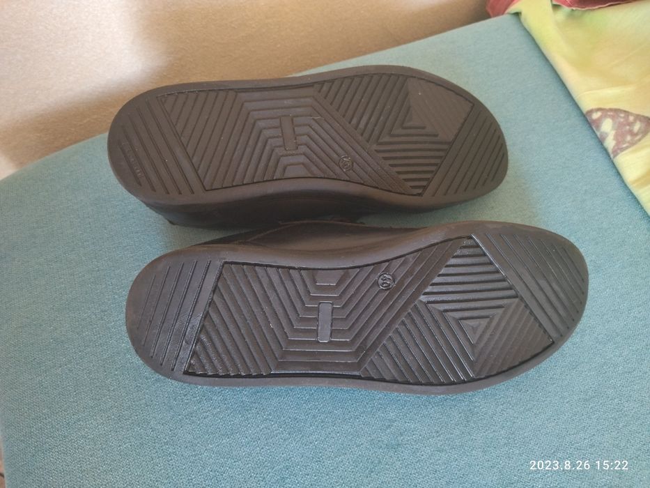 Кеди шкіряні легкі