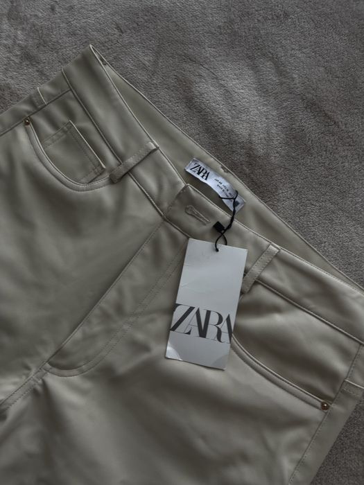 Трендові штани Zara