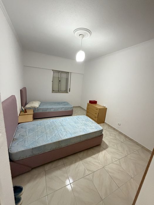 Moradia T3 com Quintal em Camarate