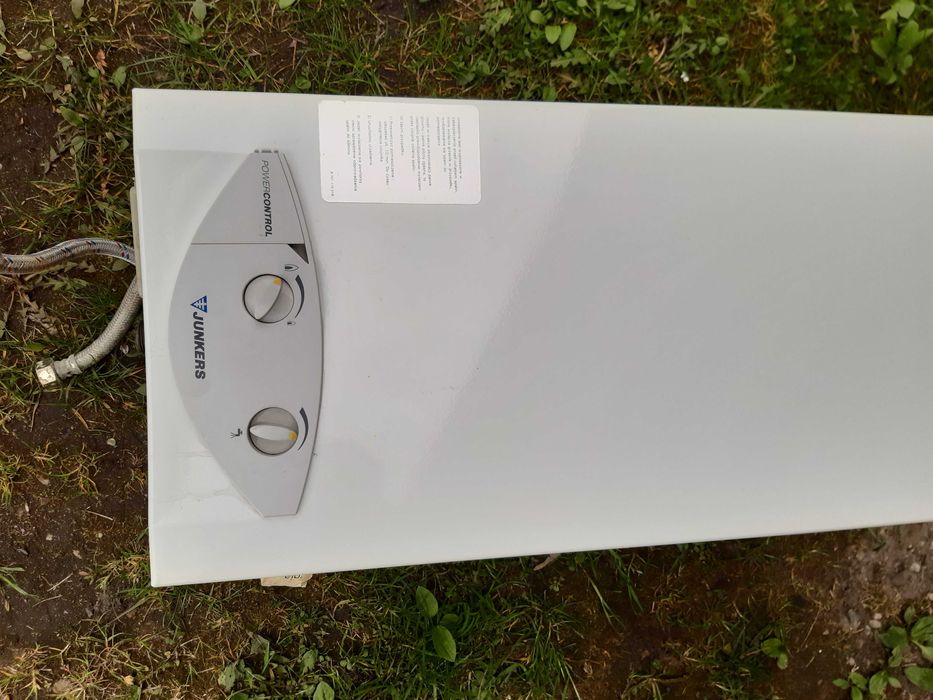 Piec gazowy kąpielowy łazienkowy