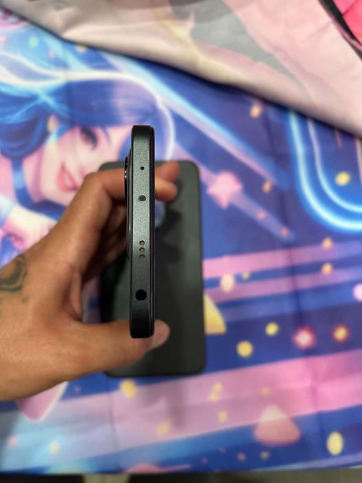 Vendo telemóvel Xiaomi note 14 desbloqueado 8GB de 128gb com carregador