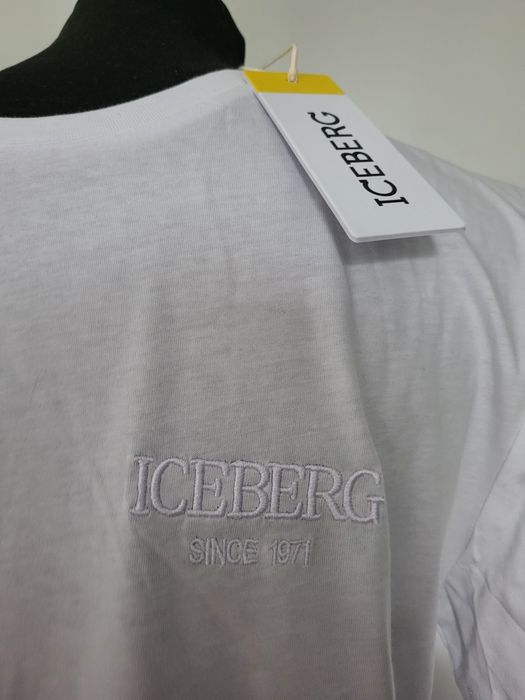 T-shirt Iceberg XL