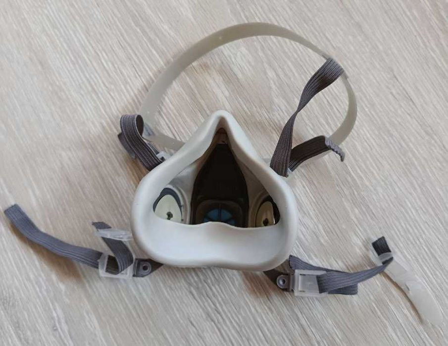 Респіратор-напівмаска 3М 6100 S