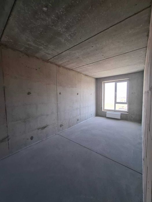 Продам 2х комнатную в ЖК Острова. Средний этаж за 33 000