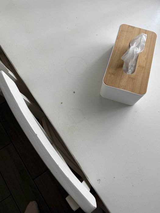 Продам стіл і 6 стільців Юск