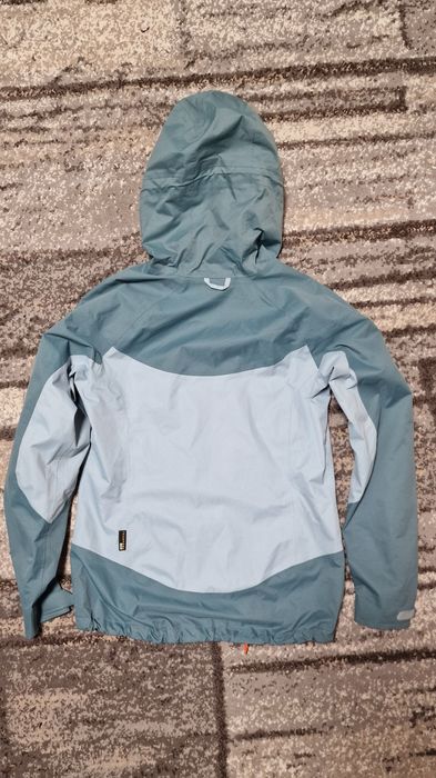 Трекінгова жіноча куртка jack wolfskin розмір L