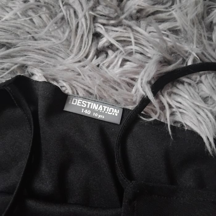 Nowa czarna sukienka 140 i na ramiczka